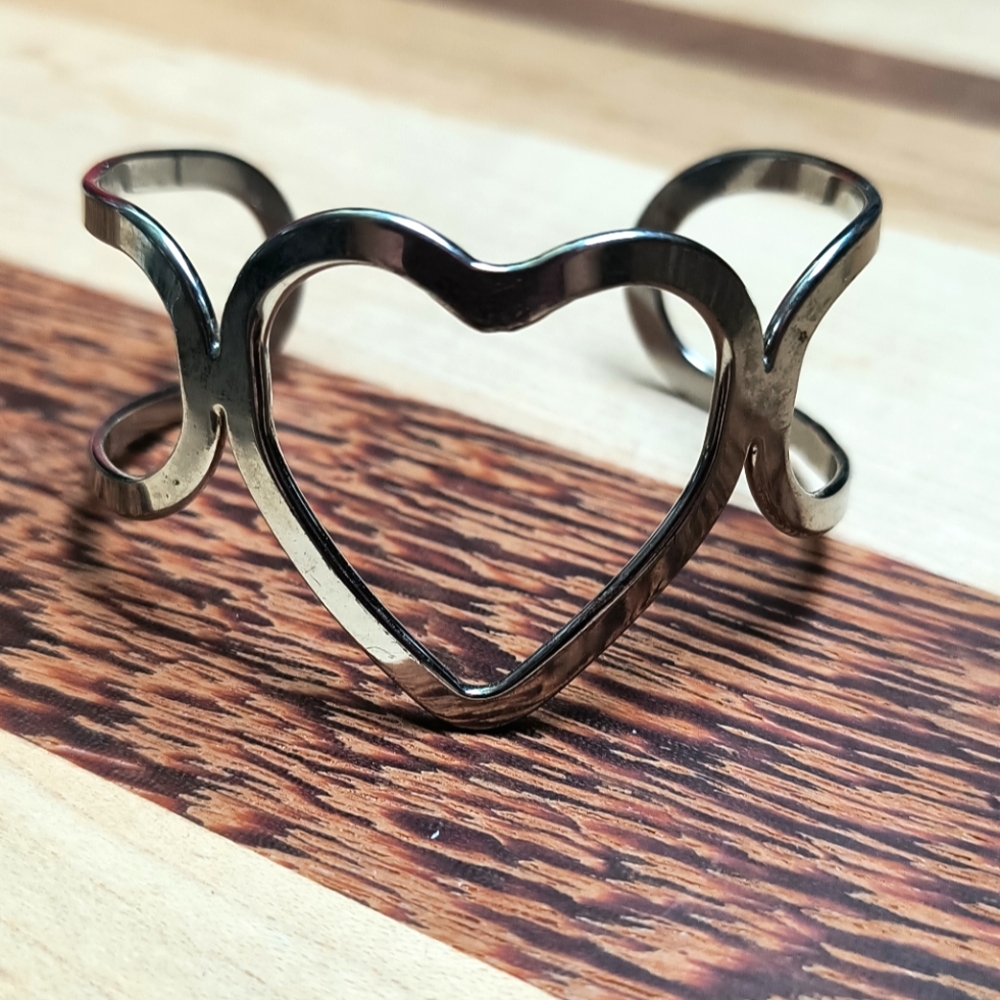 Open Cuff Bracelet Heart Silver Tone Metal Thin Small